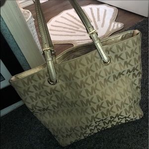 Used Mk purse